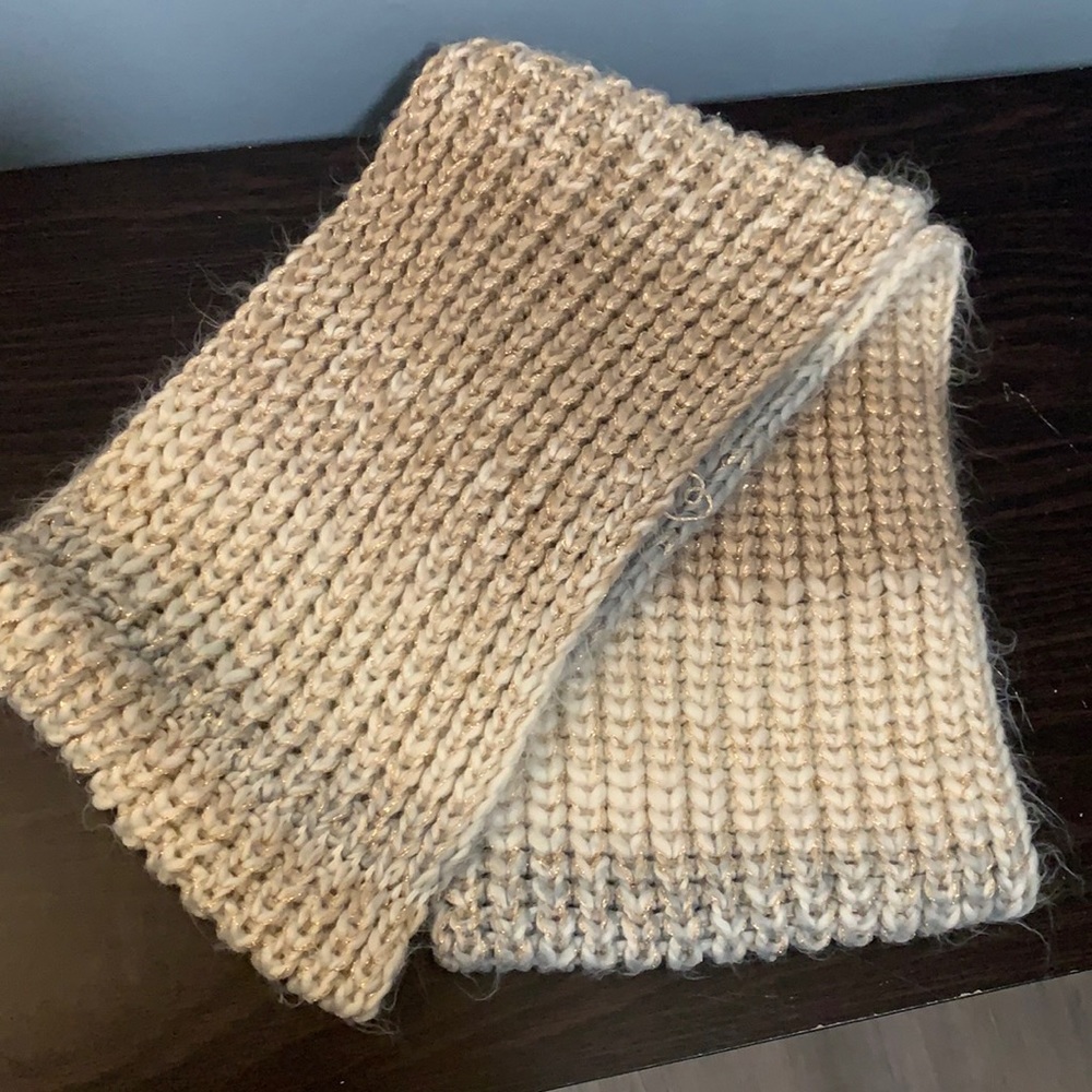 Infinity scarf